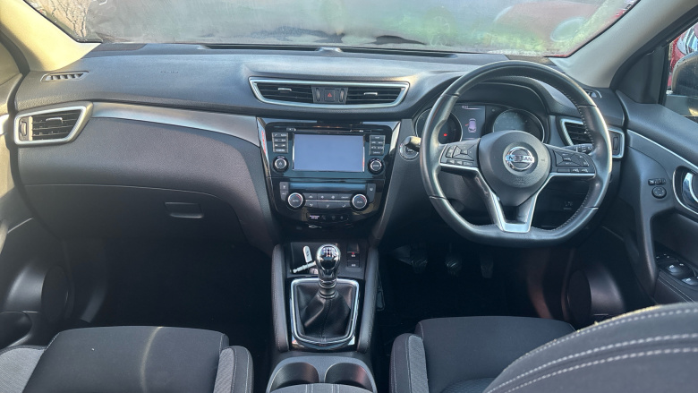 Nissan Qashqai 1.5 dCi N-Connecta 5dr Diesel Hatchback